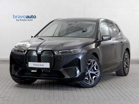 BMW iX, 71 кВт·ч, Внедорожник / Кроссовер