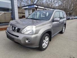 Nissan X-Trail, 2.0 l., off-road / crossover