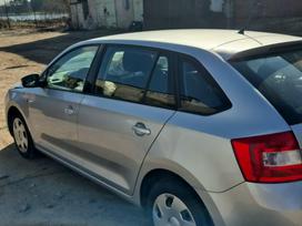 Skoda Rapid dalimis. Dalimis dalis siunčiame