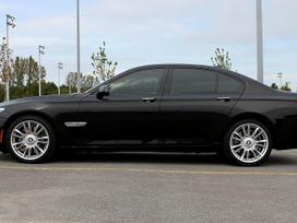BMW 750, 3.0 l., saloon / sedan
