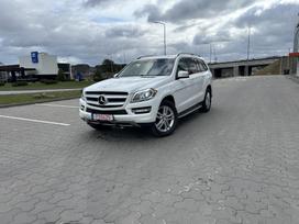 Mercedes-Benz GL450, 3.0 l., off-road / crossover
