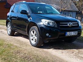 Toyota RAV4, 2.2 l., off-road / crossover