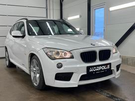BMW X1, 2.0 l., off-road / crossover