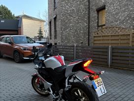 Yamaha YZF 125cc, superbikes
