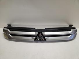 Mitsubishi Outlander, 7450A959 / 7450A980, front grill