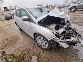 Ford Focus dalimis. Automobilis ardomas dalimis запасные части автомобиля