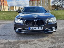 BMW 750, saloon / sedan