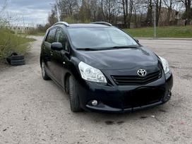 Toyota Verso, 2.0 l., Минивэн