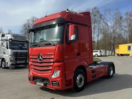 Mercedes-Benz 1851, double sleeper