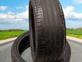 Pirelli P ZERO PZ4, летние 265/35 R22
