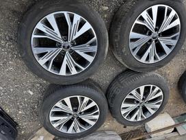 Audi Q4 e-tron Ratai 19 2025 metai