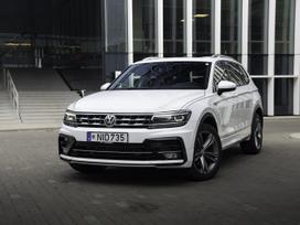 Volkswagen Tiguan, 2.0 l., Внедорожник / Кроссовер