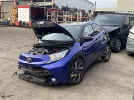 Toyota Aygo X по частям