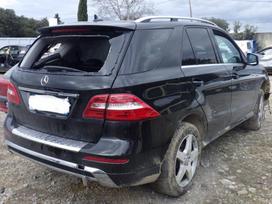 Mercedes-Benz ML350 по частям