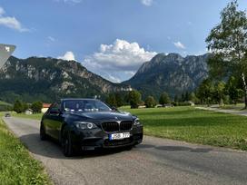 BMW 730, Седан