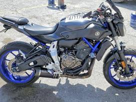 Yamaha MT 07, street / classic
