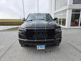 Dodge Ram, 5.7 l., off-road / crossover