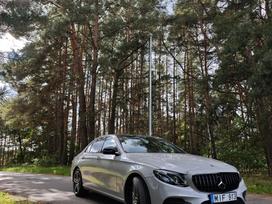 Mercedes-Benz E200, 2.0 l., Седан