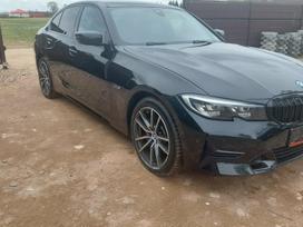 BMW 320, 2.0 l., saloon / sedan