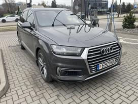 Audi Q7 e-tron, 3.0 l., off-road / crossover
