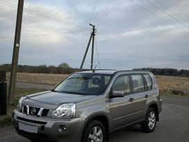 Nissan X-Trail, off-road / crossover