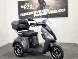 -Kita- -kita-, trikes