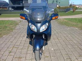 Suzuki Burgman 650cc, мотороллеры / мопеды