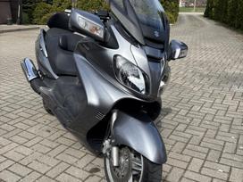 Suzuki Burgman 650cc, scooters / mopeds