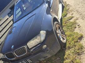BMW X3 Kablys navigacija xenonai hifi r18 ratlankiai placiau tel