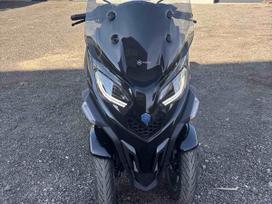 Piaggio MP3 400cc, triračiai