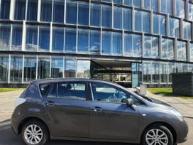 Toyota Verso, 1.8 l., Минивэн