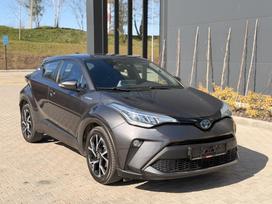 Toyota C-HR, 1.8 l., off-road / crossover