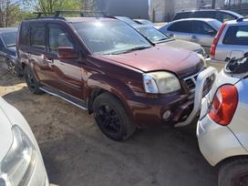 Nissan X-Trail for parts