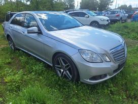 Mercedes-Benz E220, 2.2 l., Седан
