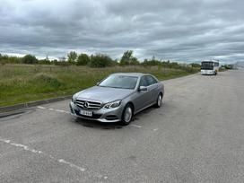 Mercedes-Benz E200, 2.1 l., saloon / sedan