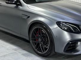 Mercedes-Benz E63 AMG Auto ardomas platesnė info telefonu