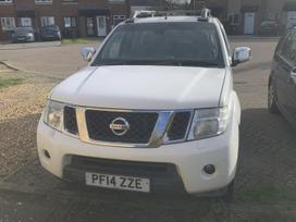 Nissan Navara, 2.5 l., Внедорожник / Кроссовер
