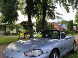 Mazda MX-5, 1.6 l., convertible