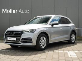 Audi Q5, 2.0 l., off-road / crossover