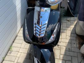 -Kita- -kita-, e-scooters