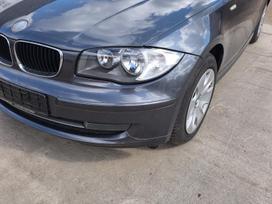 BMW 120 A22 7 spalva