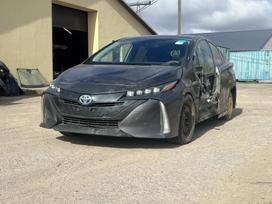 Toyota Prius Prime по частям. Usa dalimis