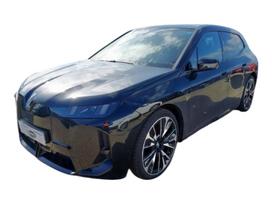 BMW iX Priekis parduodamas tik komplektinis spalvos kodas 475 ratai r