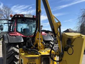 -Kita- Rousseau, roadside maintenance vehicles
