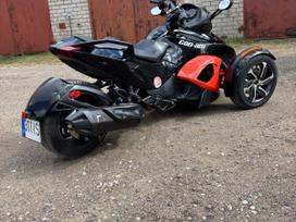 Can-Am Spyder 998cc, трициклы