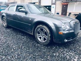 Chrysler 300C Turime daug įvairių markių automobilių ardyme varikliai ir