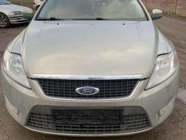 Ford Mondeo dalimis. Turime daug įvairių markių automobilių ardyme vari