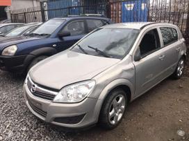 Opel Astra for parts. Turime daug įvairių markių automobilių ardyme va