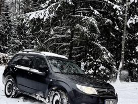 Subaru Forester, 2.0 l., off-road / crossover