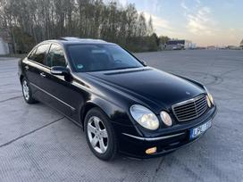 Mercedes-Benz E320, 3.2 l., Седан
